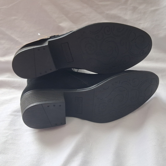 Womens Black Suede Ankle Boots Nwt - Picture 8 of 8
